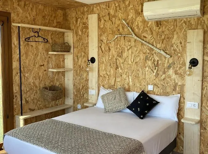 Alojamento de Turismo Selvagem O Refuxio Dos Cebreiros Mazaricos